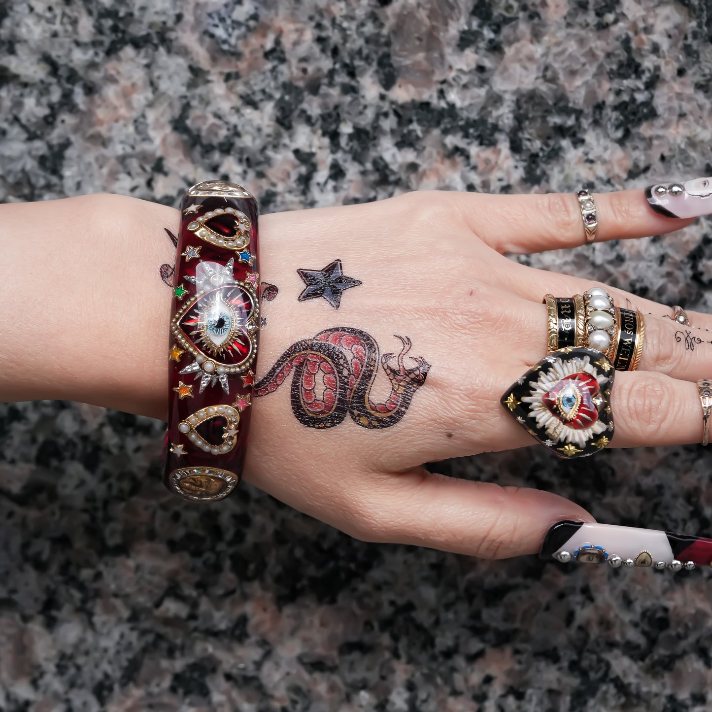 Sacred eye heart bracelet - red × rainbow