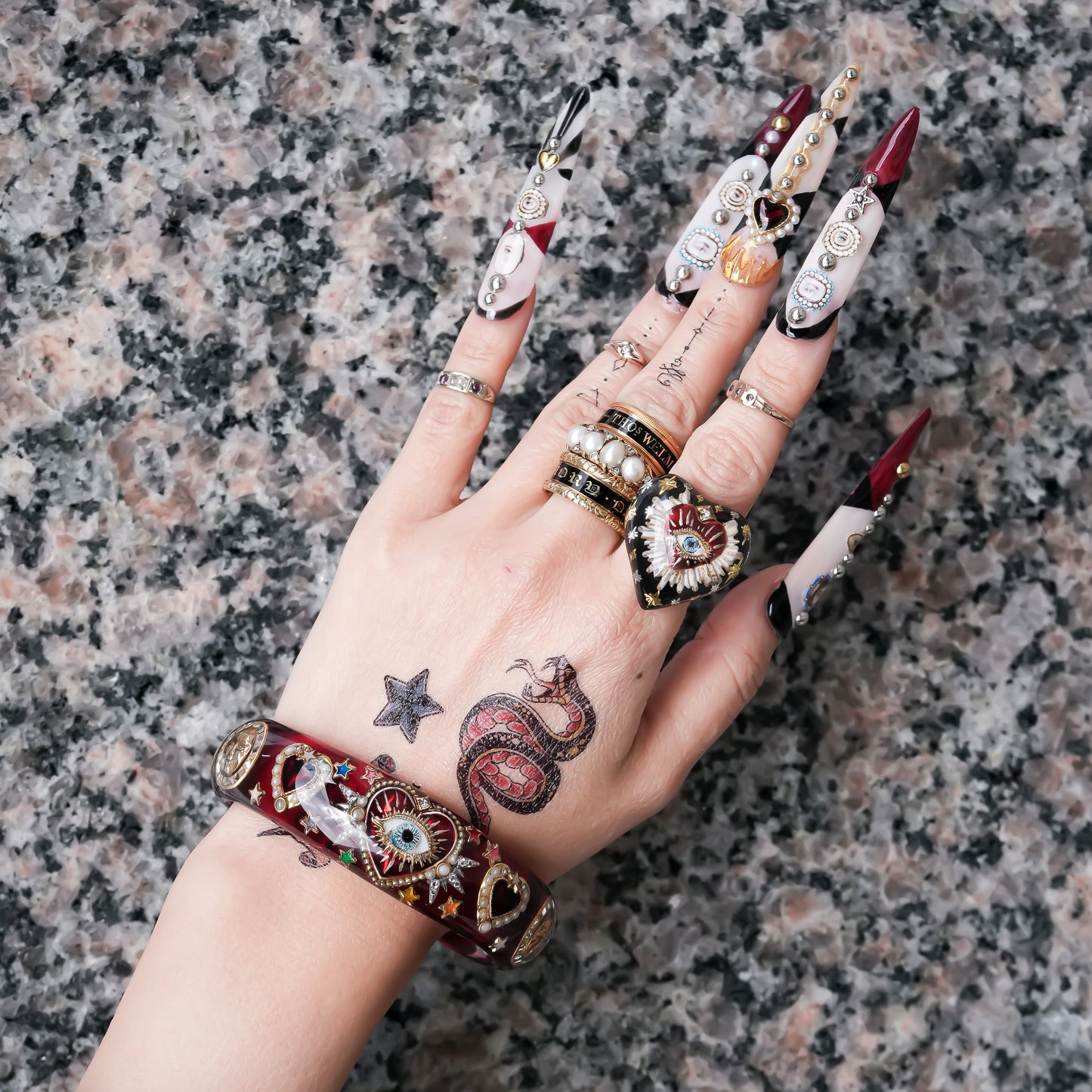 Sacred eye heart bracelet - red × rainbow