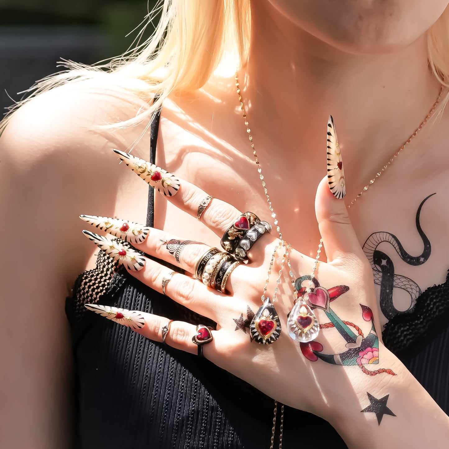 LOVE NECKLACE / DROP / CRYSTAL / CLEAR