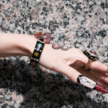 Mystic eye heart bracelet - black × smoky pink