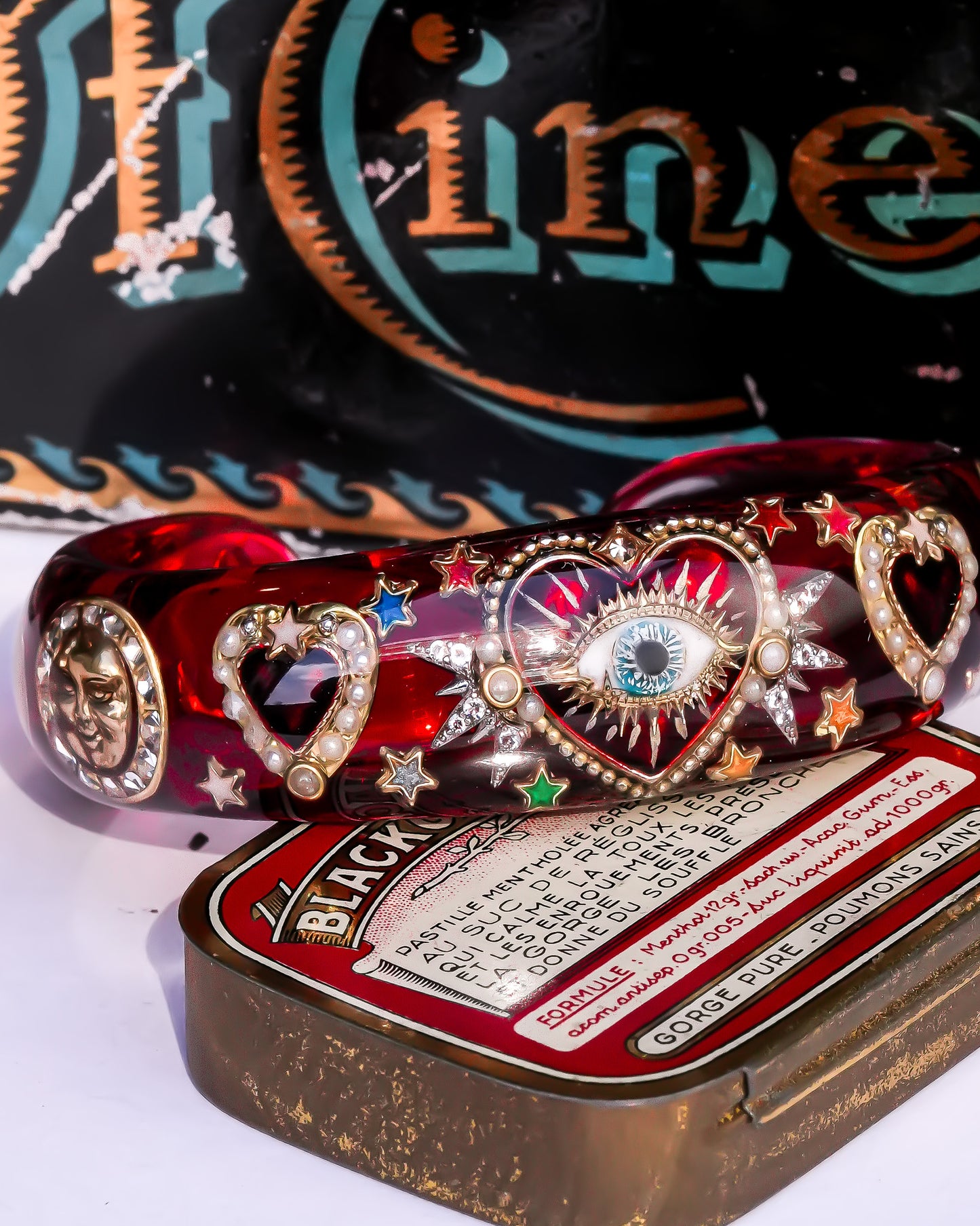 Sacred eye heart bracelet - red × rainbow