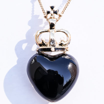Royal sacred heart necklace - black × gold