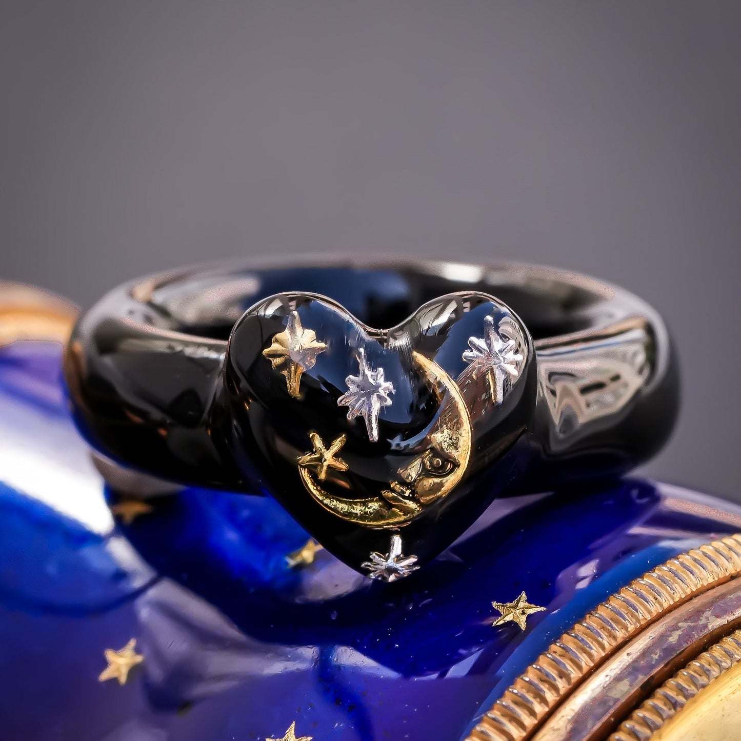 Moon star heart ring - black / #8