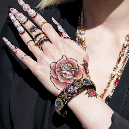 Heart of destiny bracelet with eye & horseshoe – Black×Red