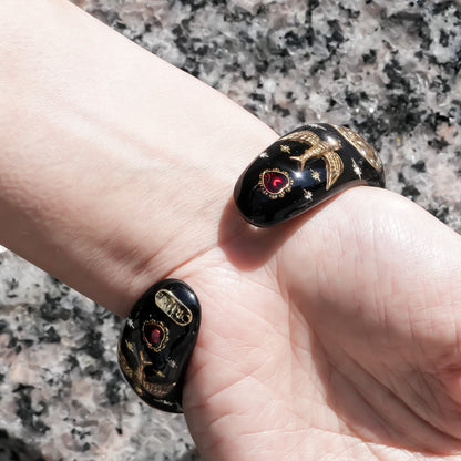 Heart of destiny bracelet with eye & horseshoe – Black×Red