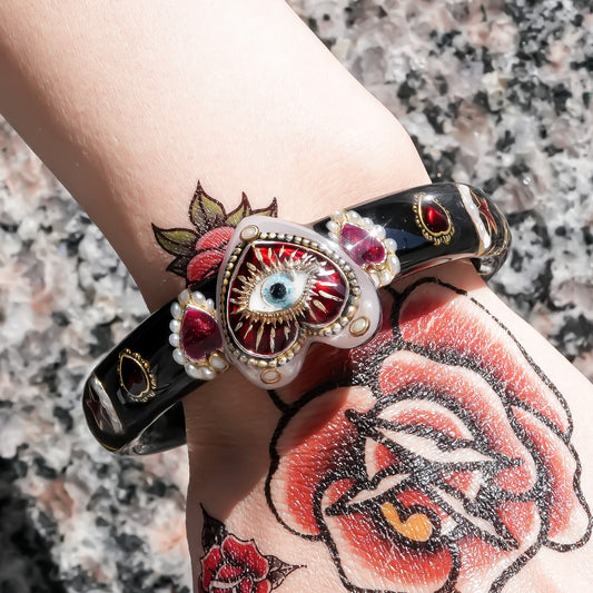 Mystic eye heart bracelet - black × red