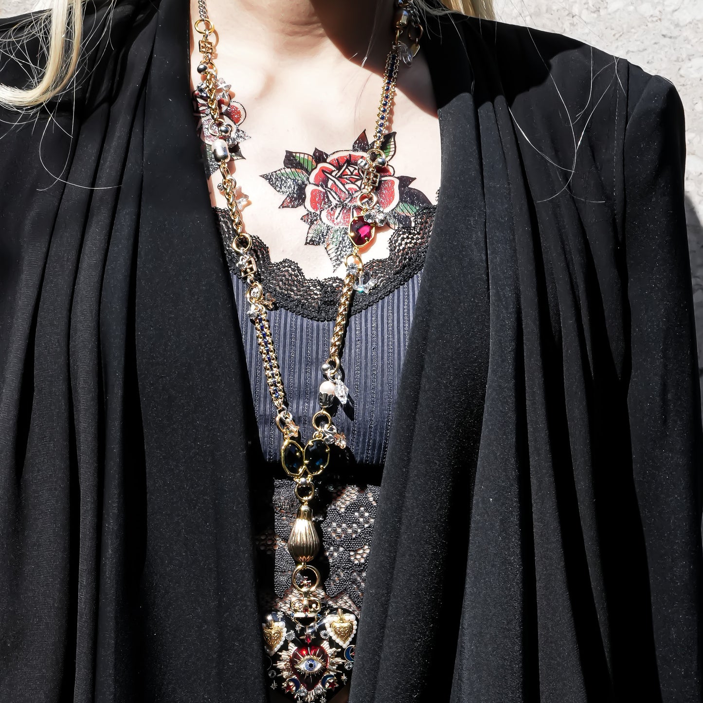 Sacred Heart Eye Necklace - Black × Red Majesty / Large