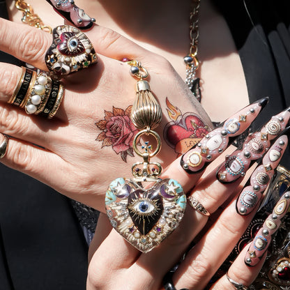 Sacred Heart Eye Necklace - Clear × Purple Mystic / Medium