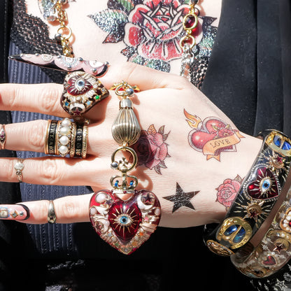 Sacred Heart Eye Necklace - Red × Red × Rainbow / Medium