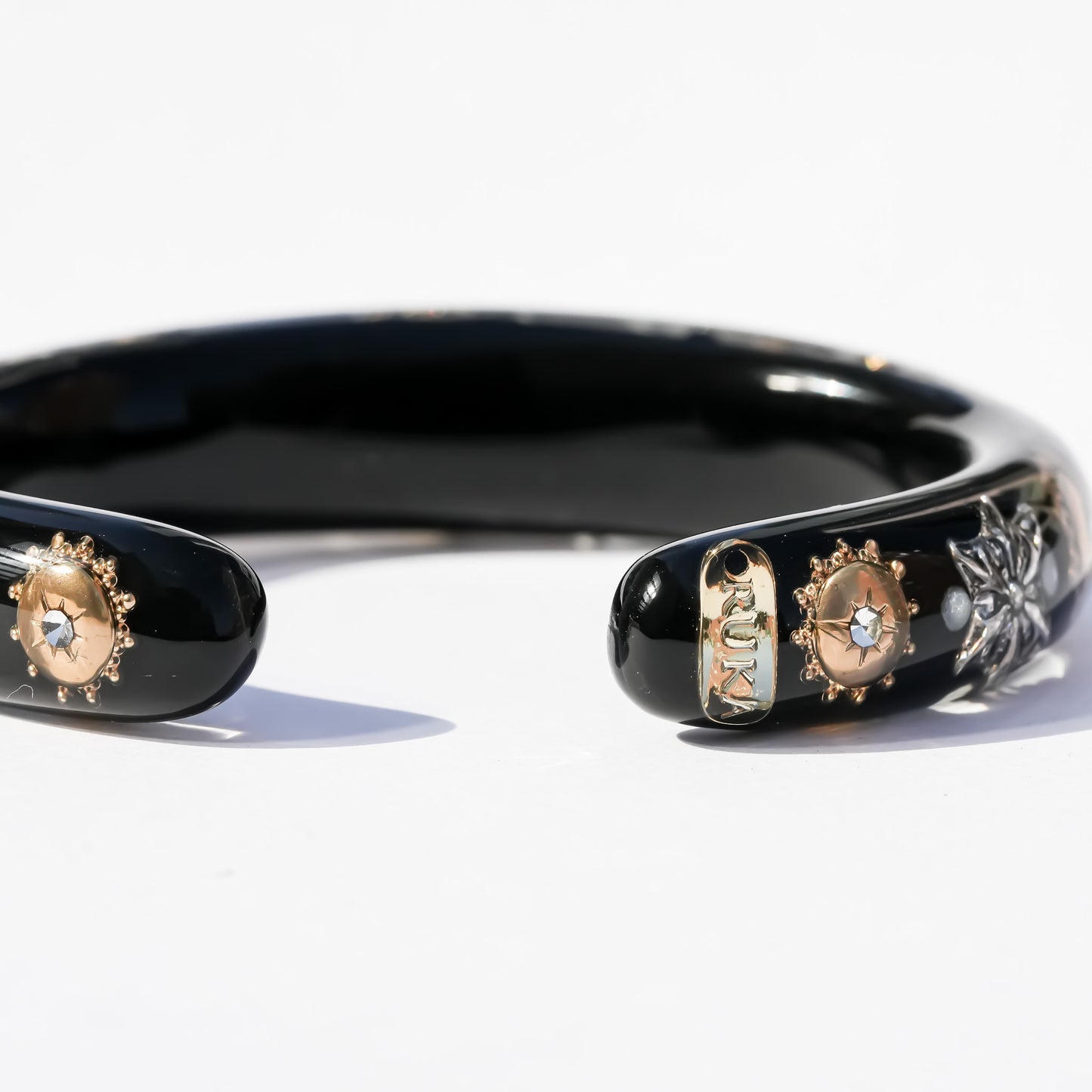 Sacred lion heart bracelet - black×Red