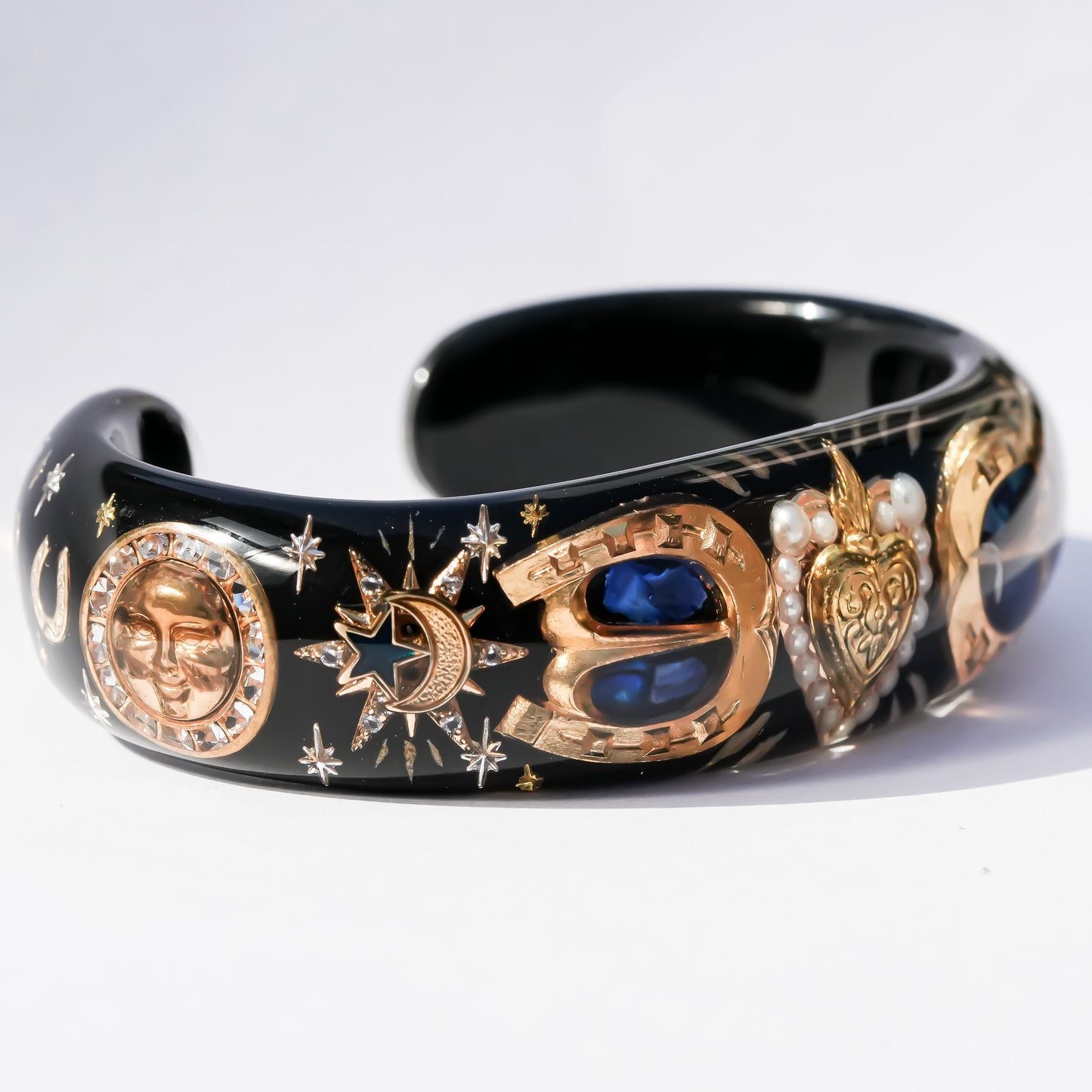 Golden heart & horseshoe bracelet – Black×Gold