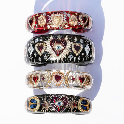 Crowned lion heart bracelet - red