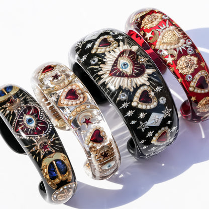 Crowned lion heart bracelet - red