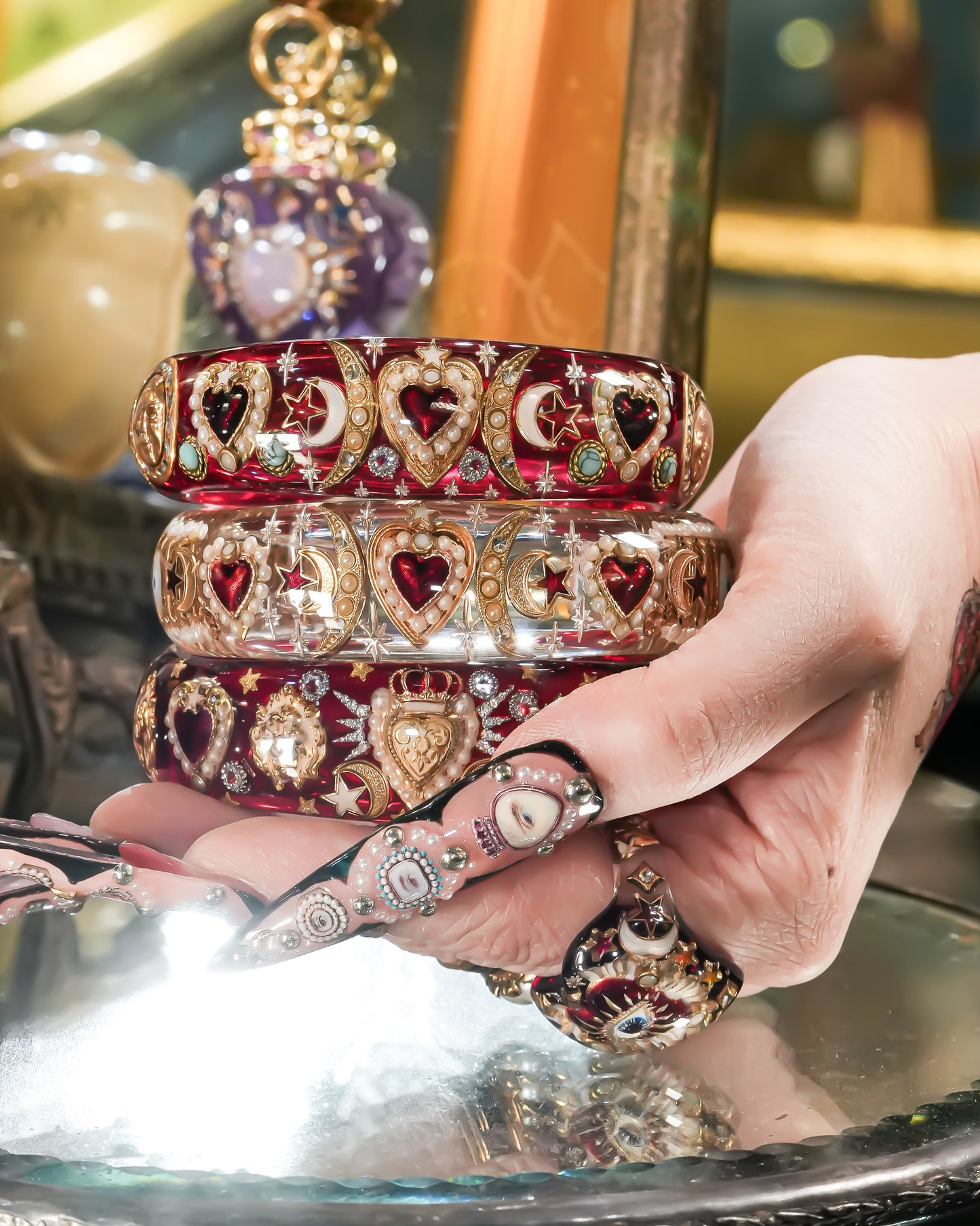 Crowned lion heart bracelet - red