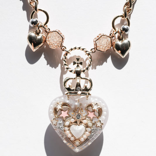 LOVE NECKLACE / HEART / SMOKY BEIGE