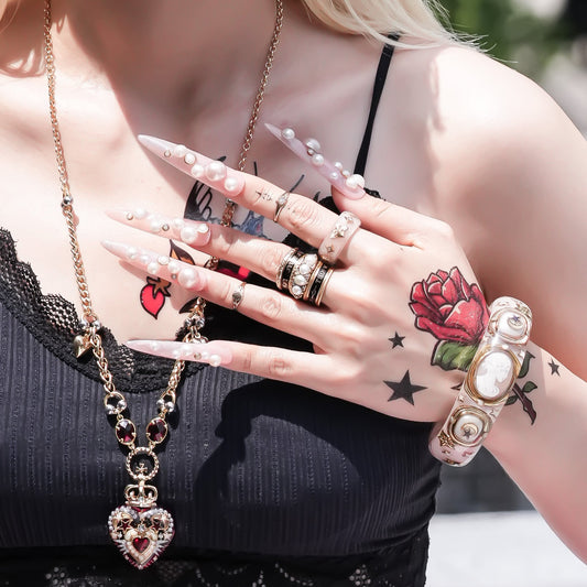 LOVE NECKLACE / HEART / RED