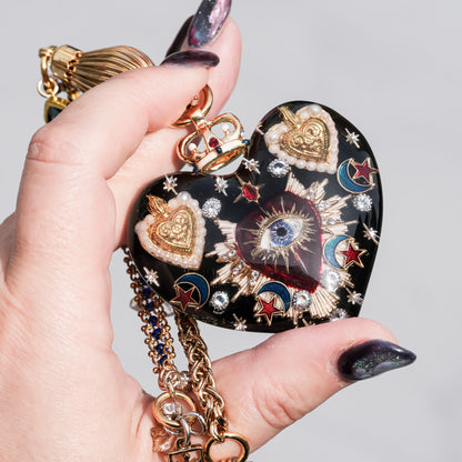 Sacred Heart Eye Necklace - Black × Red Majesty / Large