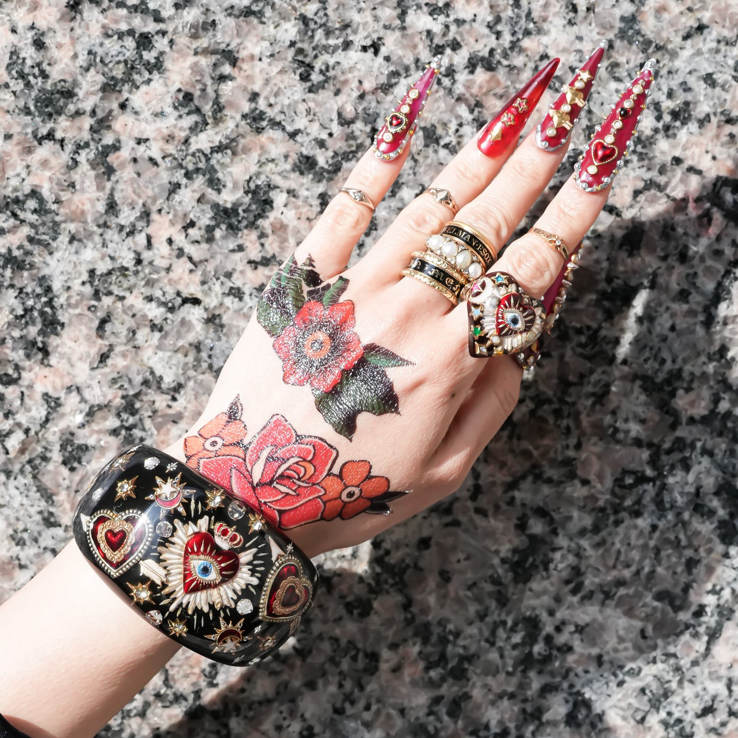 Sacred heart eye bracelet - Black×Red / Statement