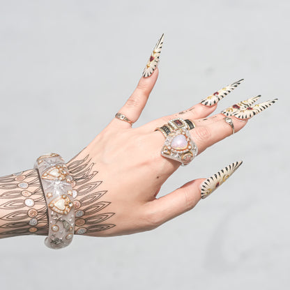LOVE BRACELET / HEART / SMOKY PINK / WHITE