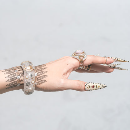 LOVE BRACELET / HEART / SMOKY PINK / WHITE