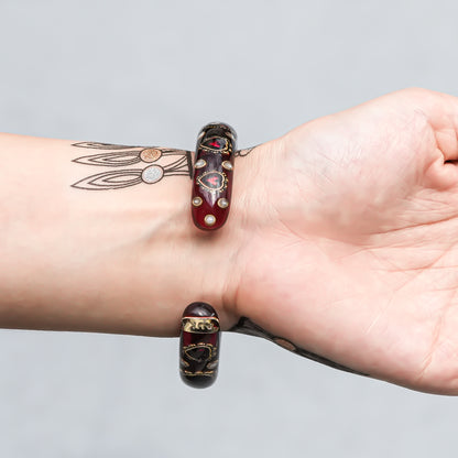 LOVE BRACELET / ARROW HEART / LION / RED