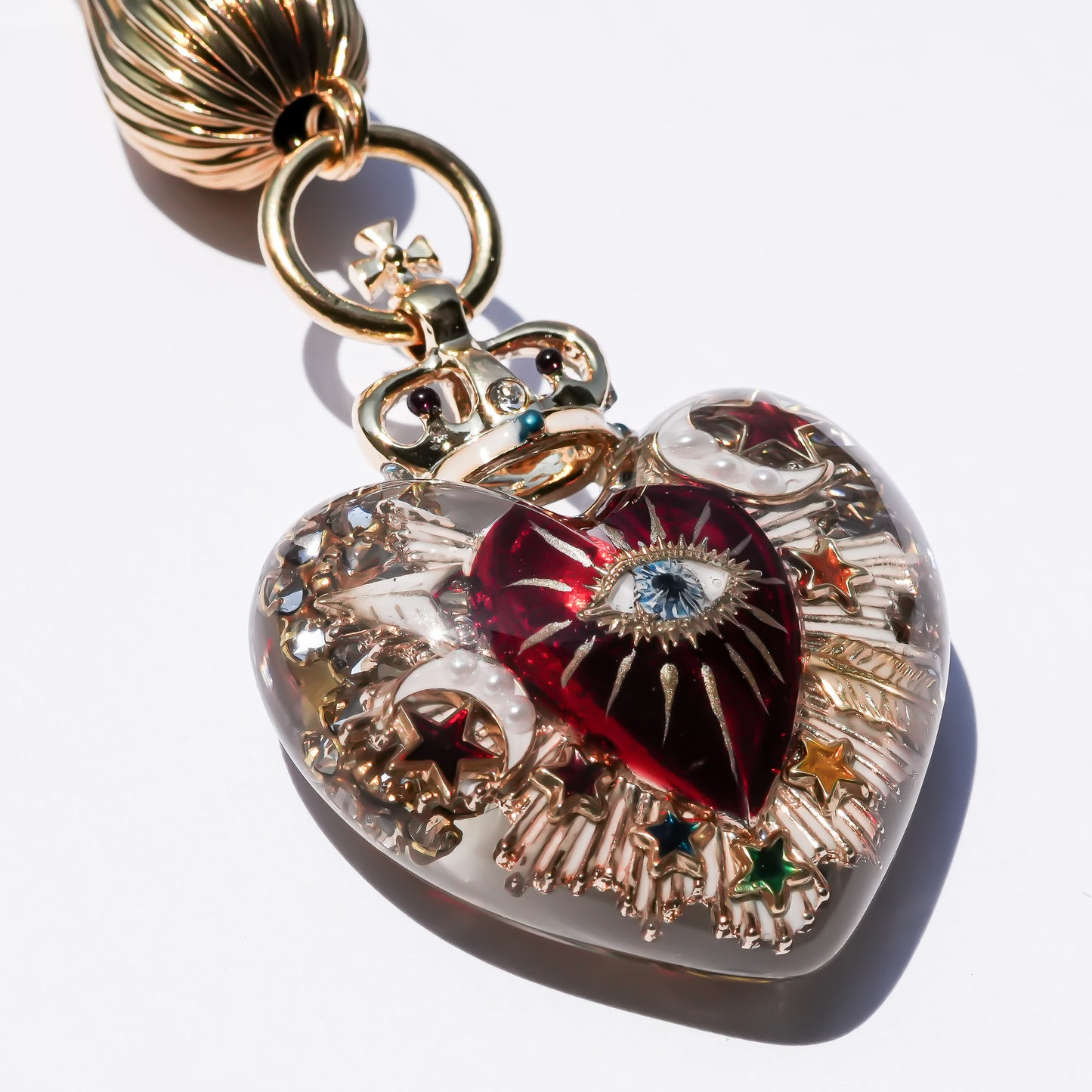 Sacred Heart Eye Necklace - Clear × Red × Rainbow Arrow / Medium