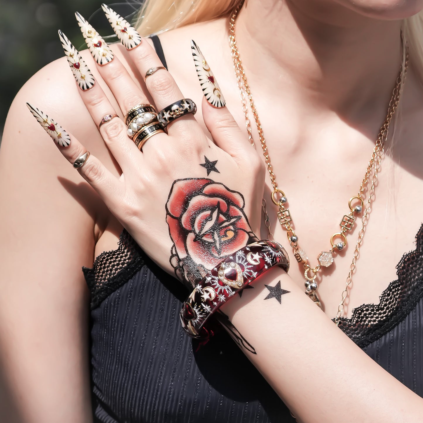 LOVE BRACELET / ARROW HEART / RED