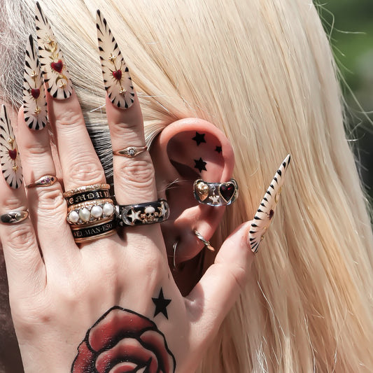 LOVE EARCUFF / HEART / BLUE
