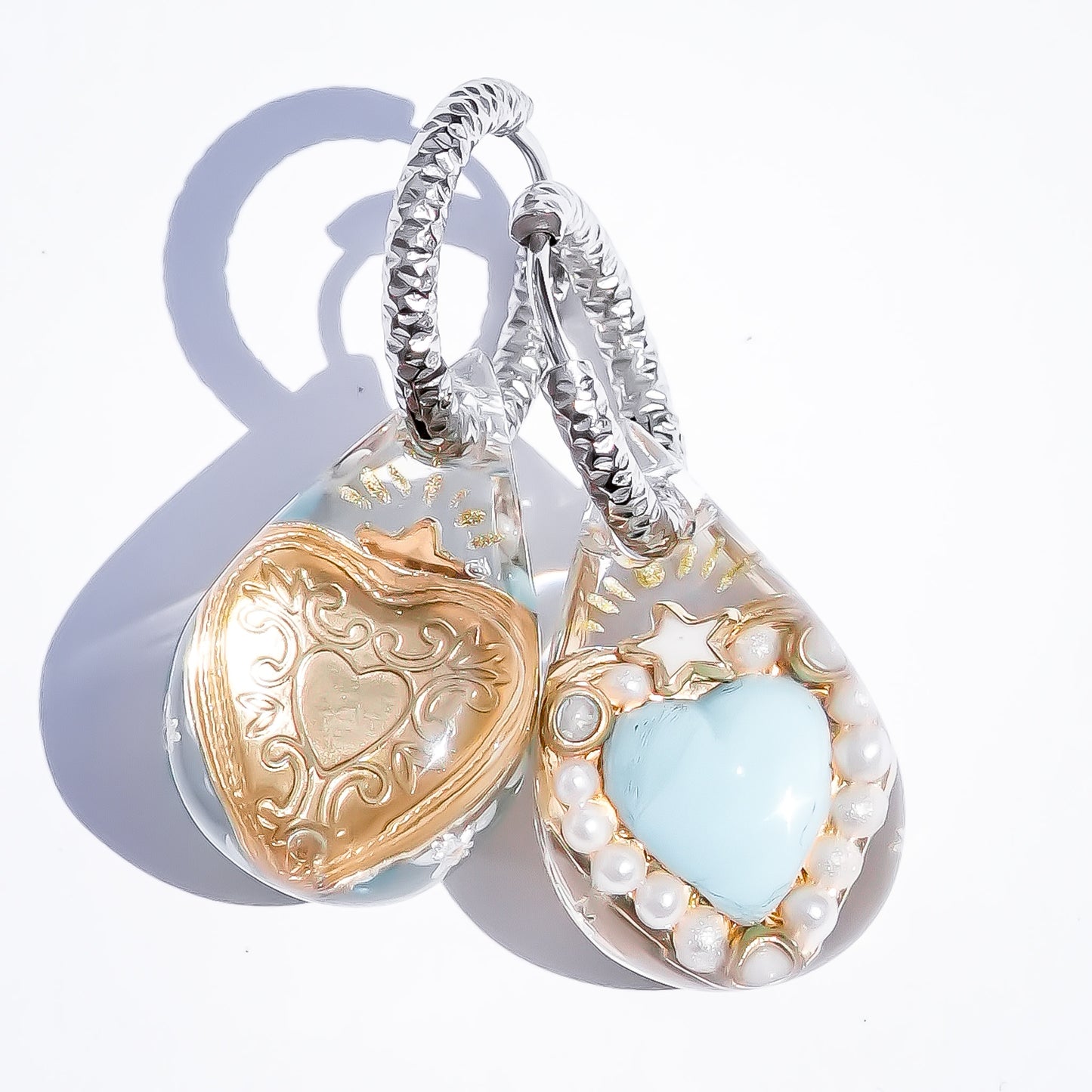 LOVE DROP EARRINGS / TURQUOISE / HEART / CLEAR