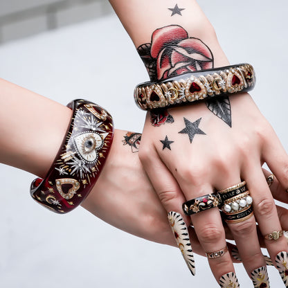 LOVE BRACELET / RED HEART / BLACK / GOLD