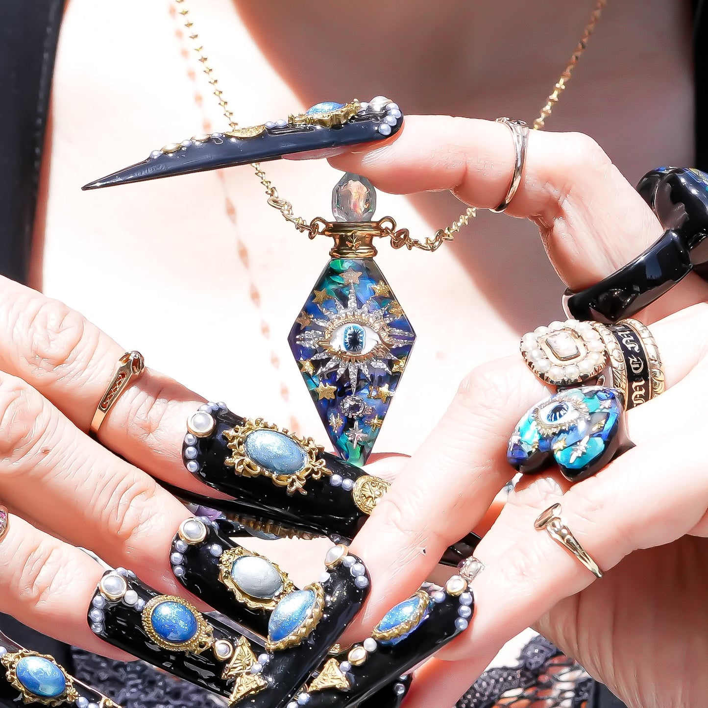 Magic essence bottle necklace -Blue green