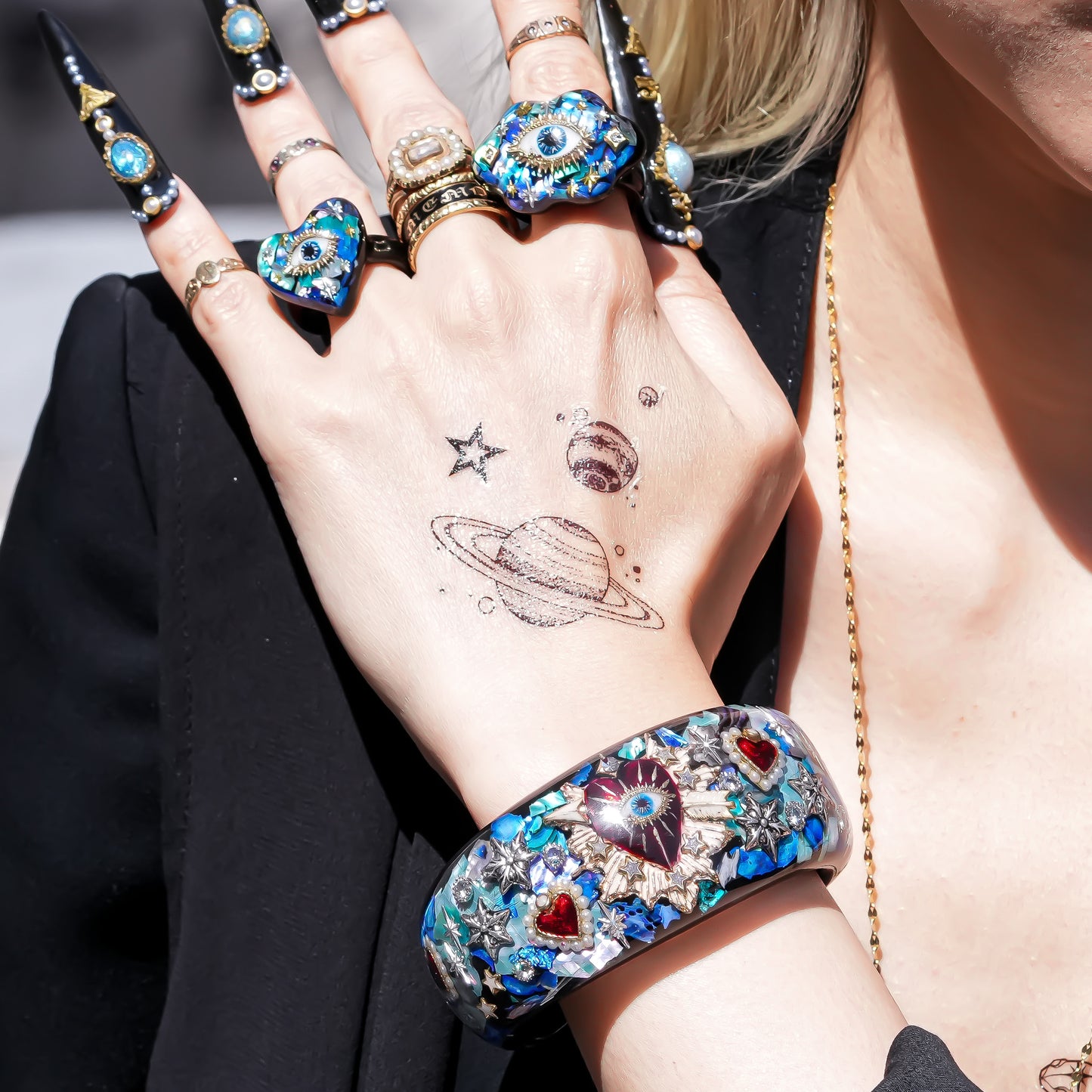 Sacred Heart Eye Bracelet -Blue green × Red