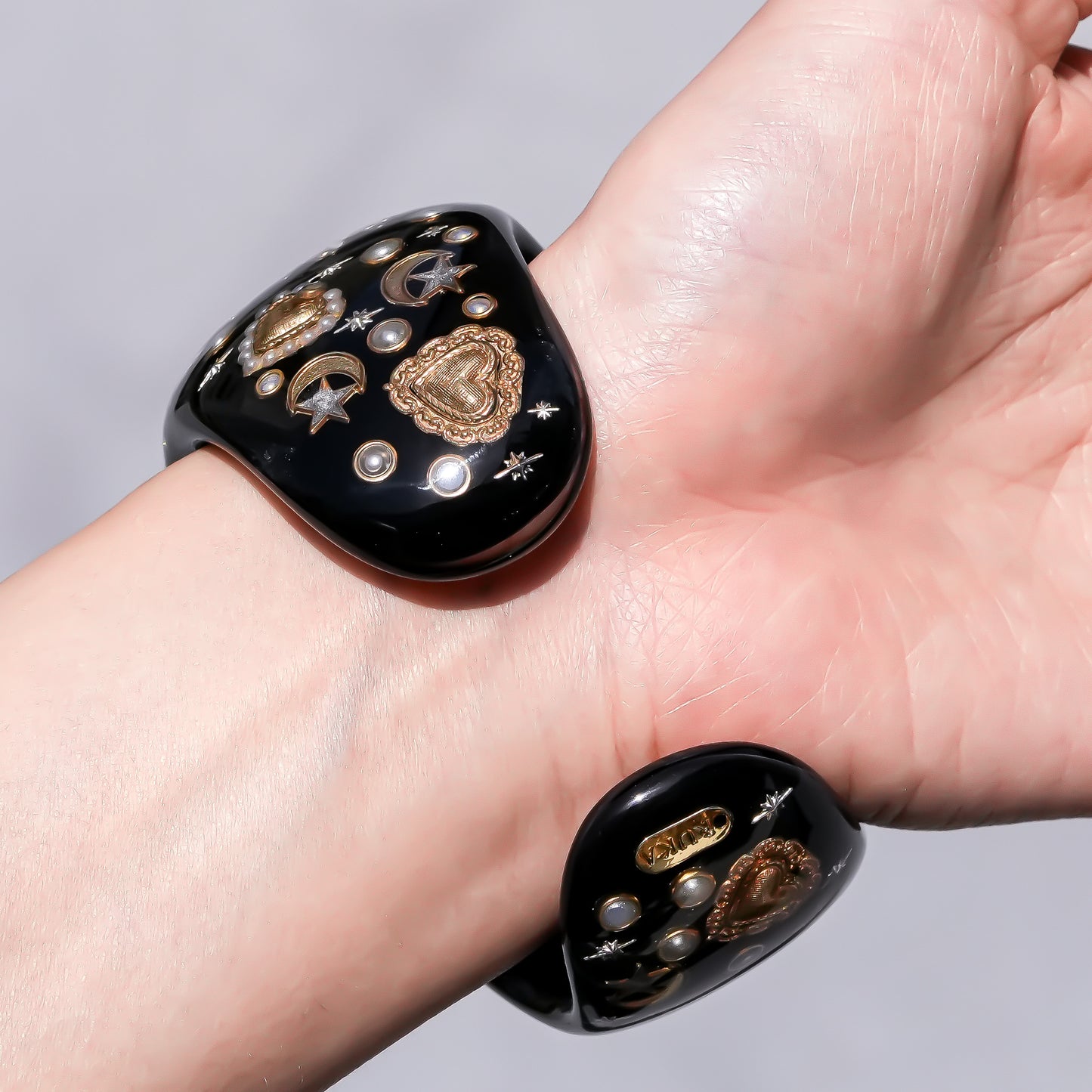 Midnight blue heart eye bracelet - Black × Blue