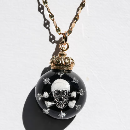 Miniature Ornament Necklace / Memento mori / Black 2