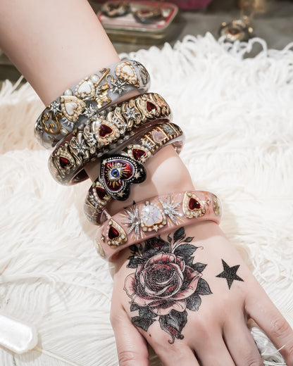 Sweet Heart Crown Bangle – Smoky Brown