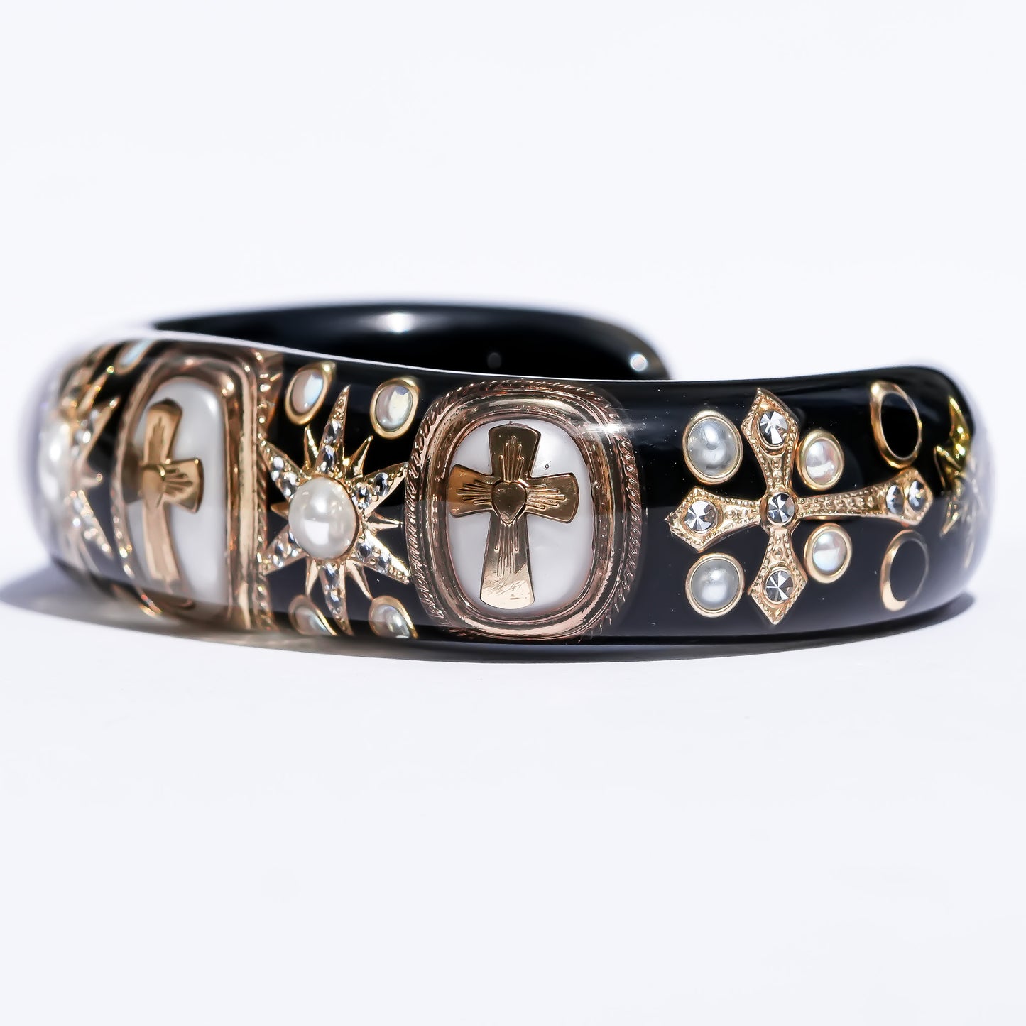 Sacred Cross Bracelet - Black × Pearl × Gold