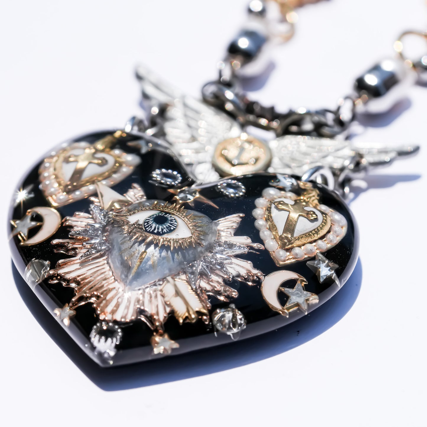 Winged Heart Necklace - Black × Silver Gold