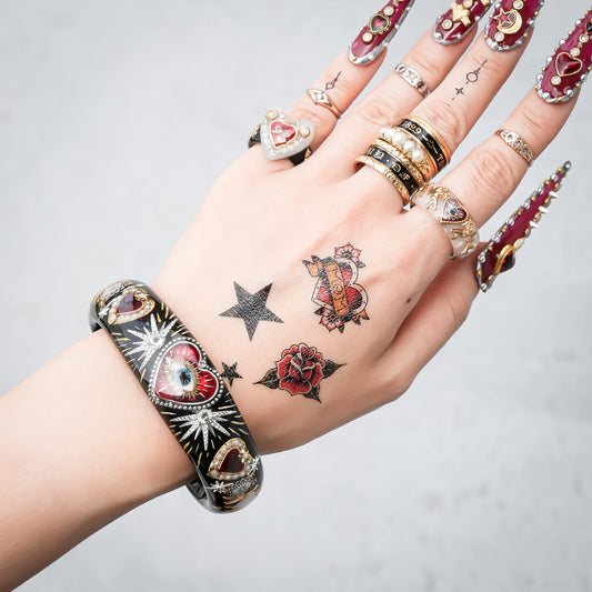 Mystic Eye Heart Bangle – Jet Black