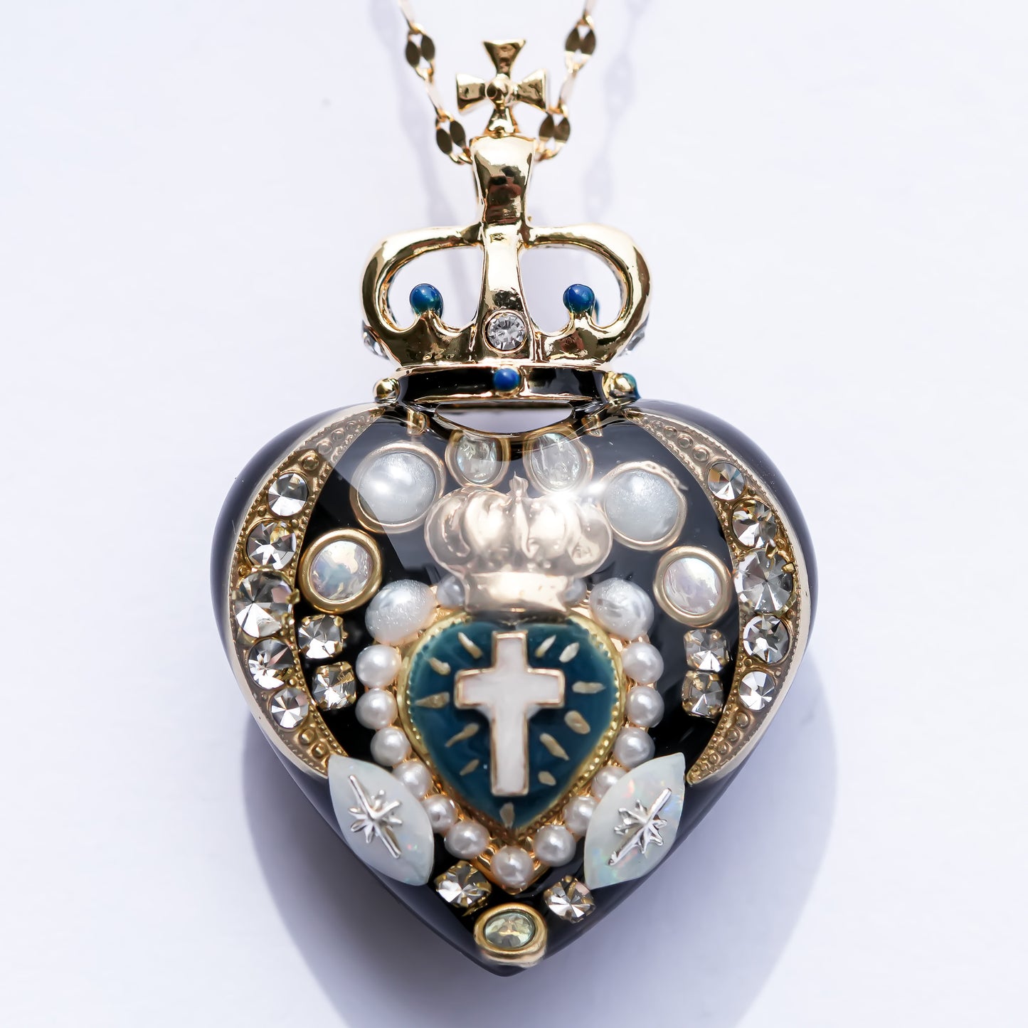 Crowned Sacred Heart Necklace - Black × Smoky Blue