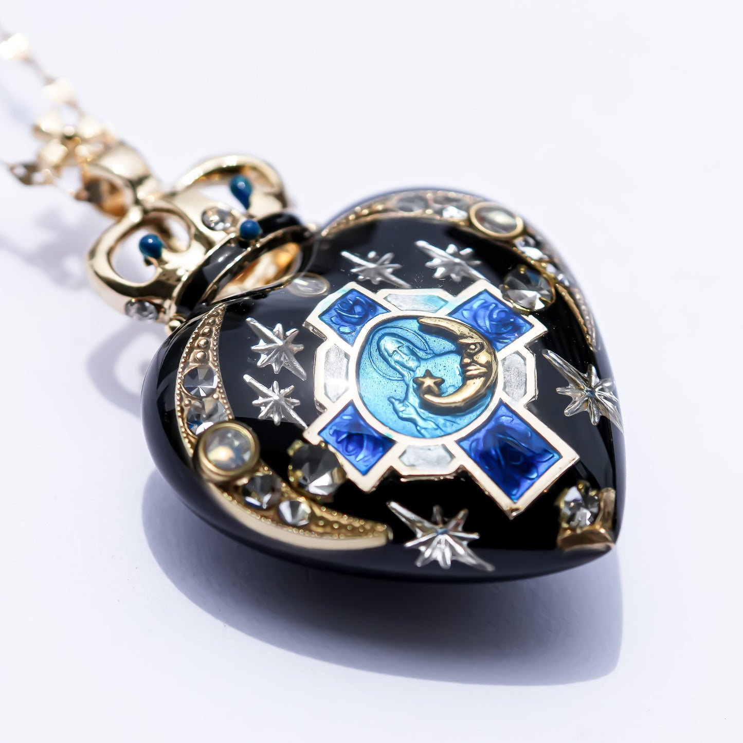 Crowned Sacred Heart Necklace - Black × BlueCross