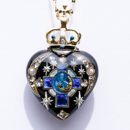 Crowned Sacred Heart Necklace - Black × BlueCross