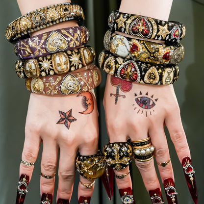 Sacred Cross Bracelet - Black × Pearl × Gold