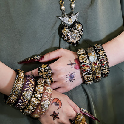Sweetheart Heirloom Bracelet - Black