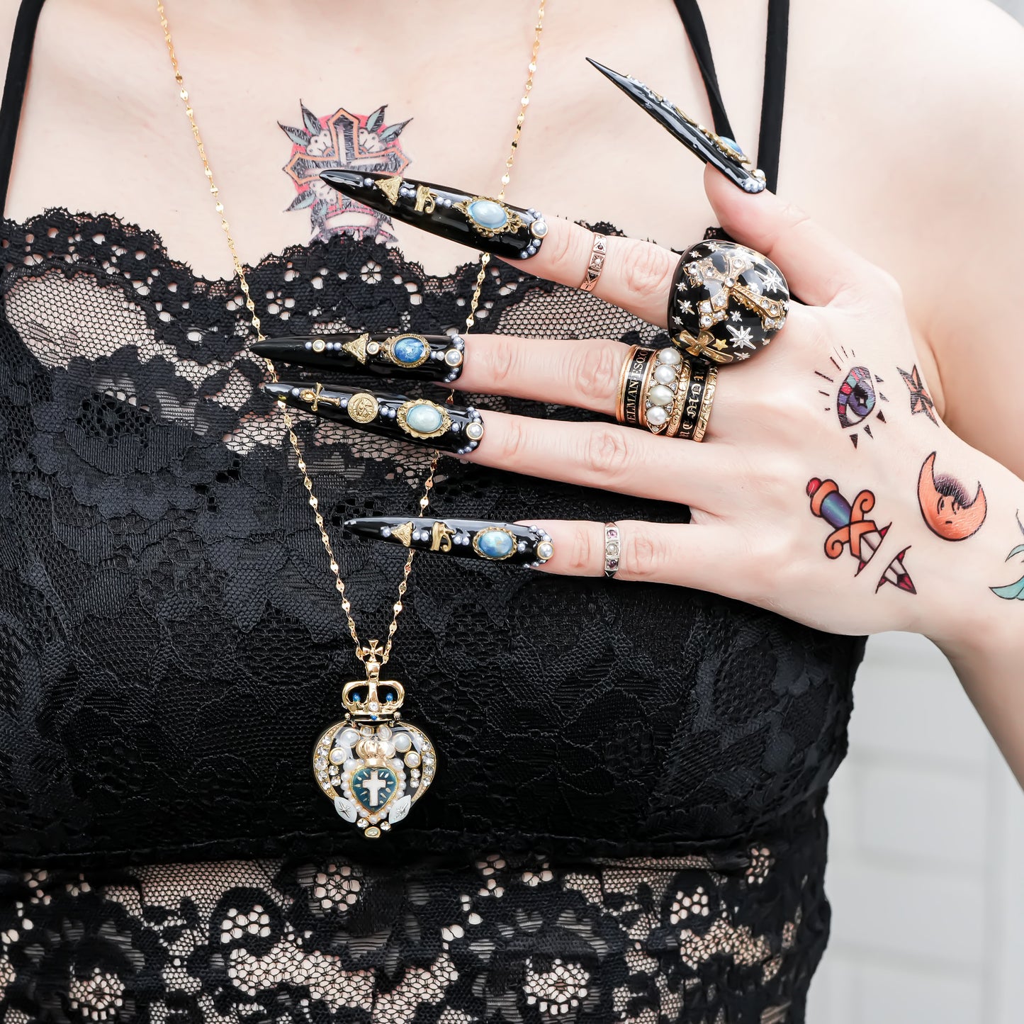 Crowned Sacred Heart Necklace - Black × Smoky Blue