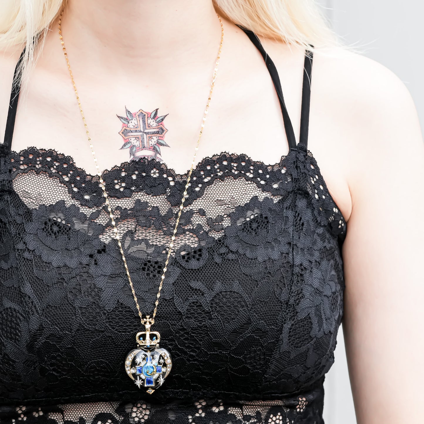 Crowned Sacred Heart Necklace - Black × BlueCross