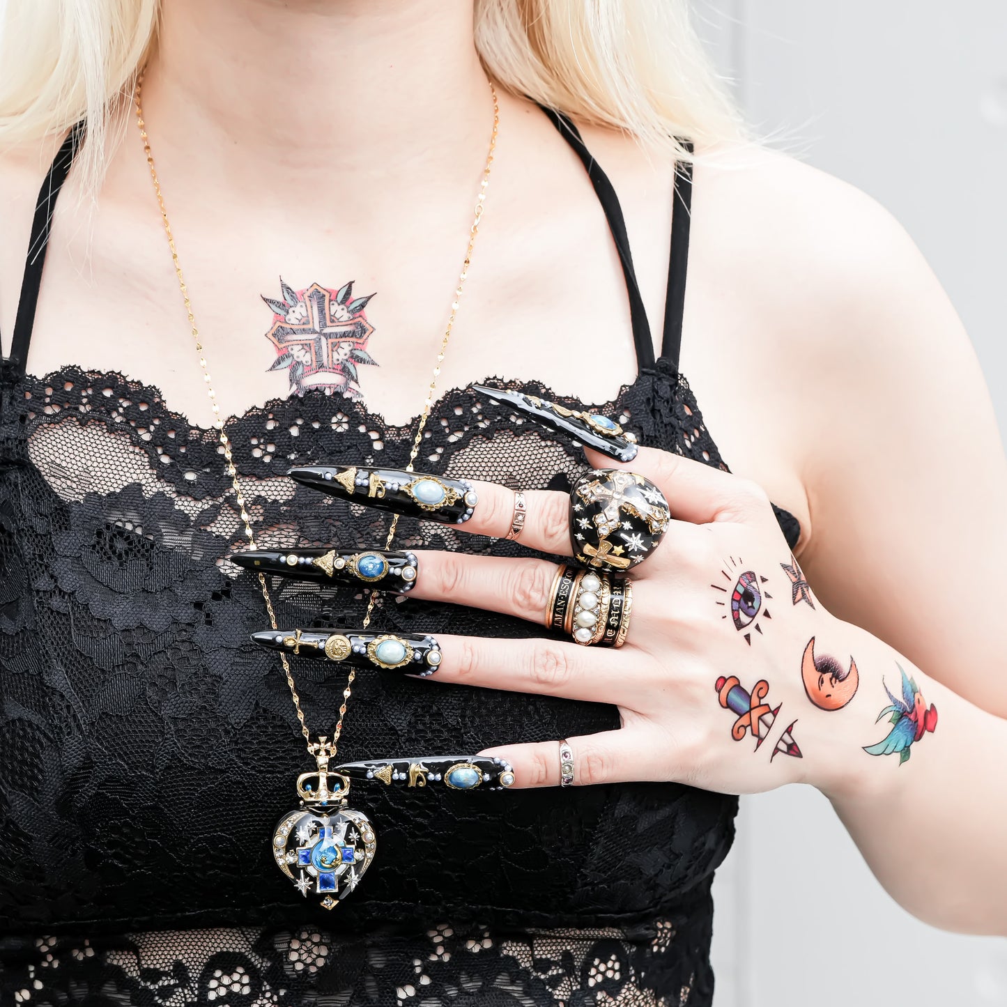 Crowned Sacred Heart Necklace - Black × BlueCross