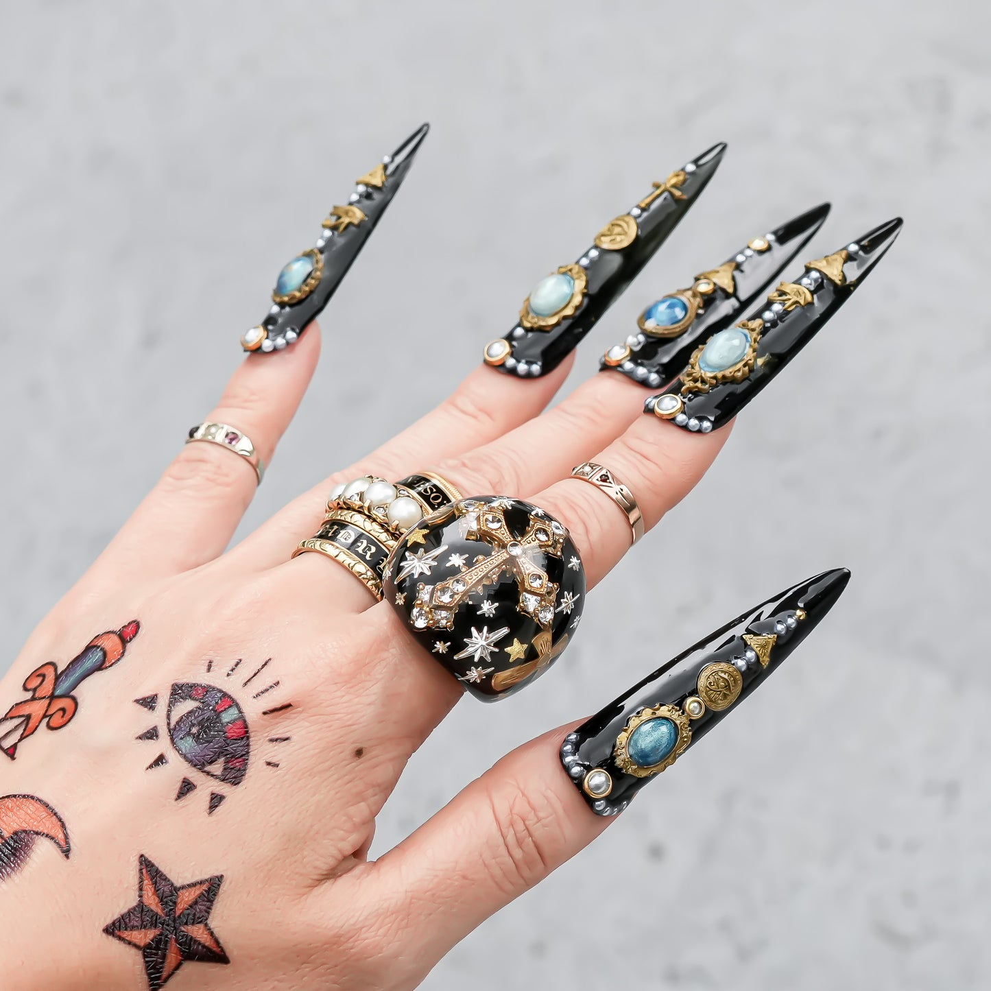 Starlit Vintage Cross Ring - Black / #12 #14