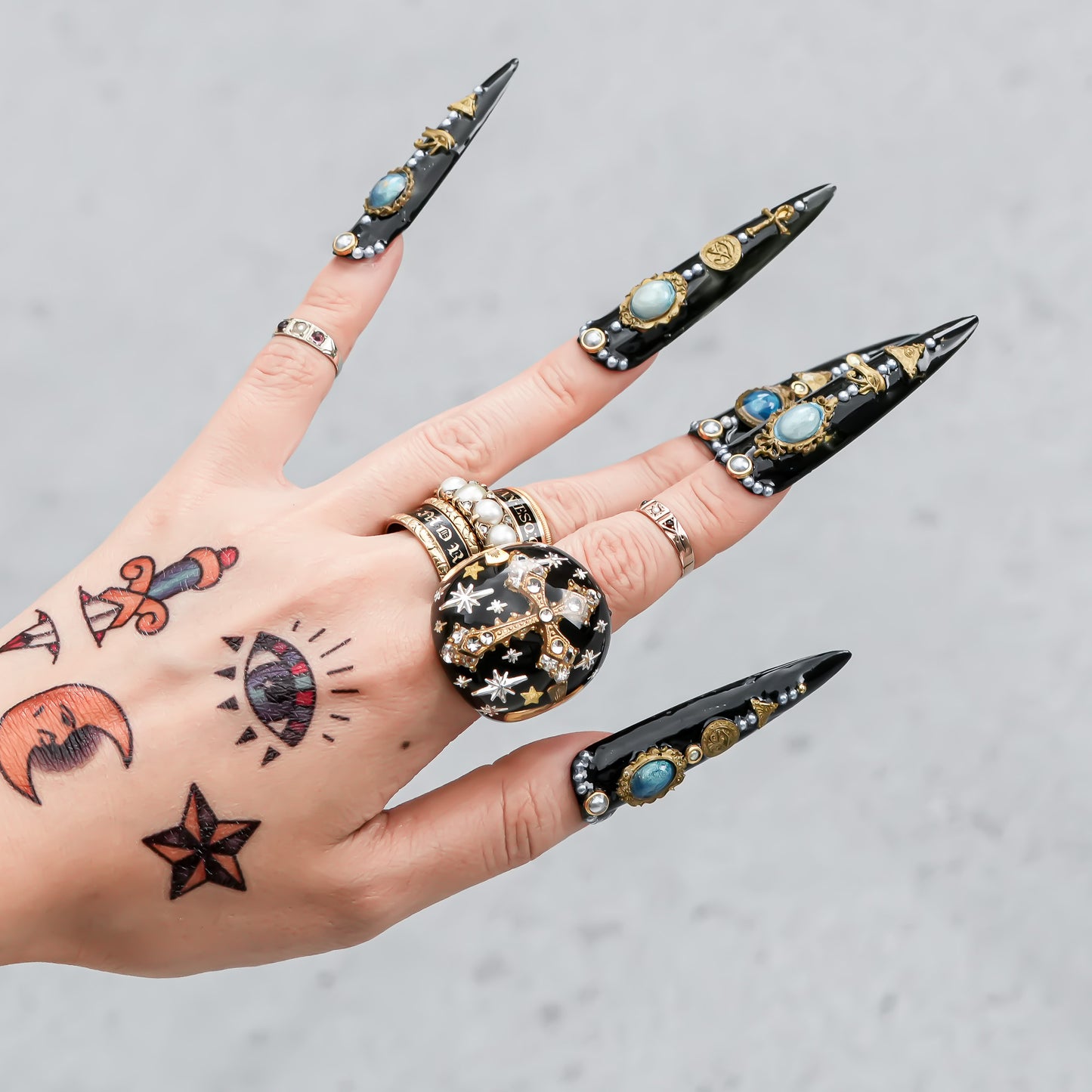 Starlit Vintage Cross Ring - Black / #12 #14