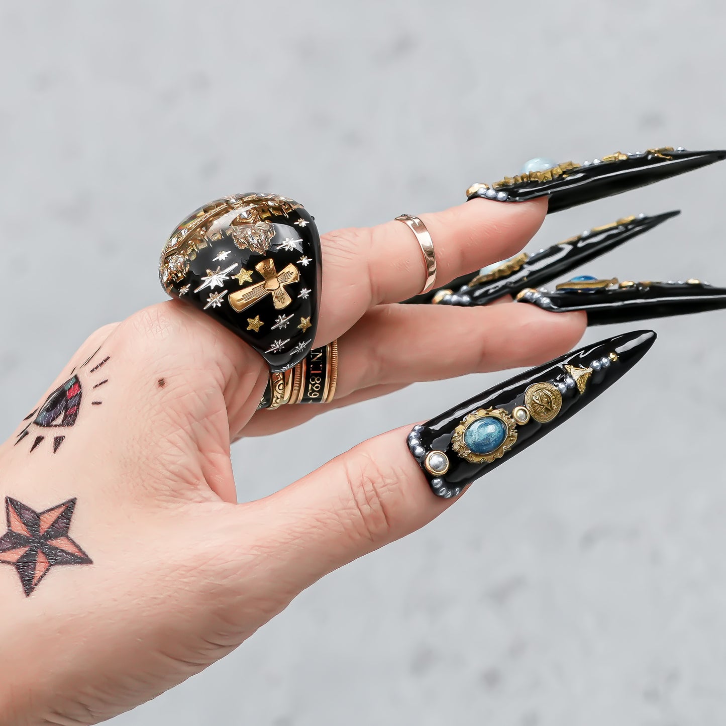 Starlit Vintage Cross Ring - Black / #12 #14