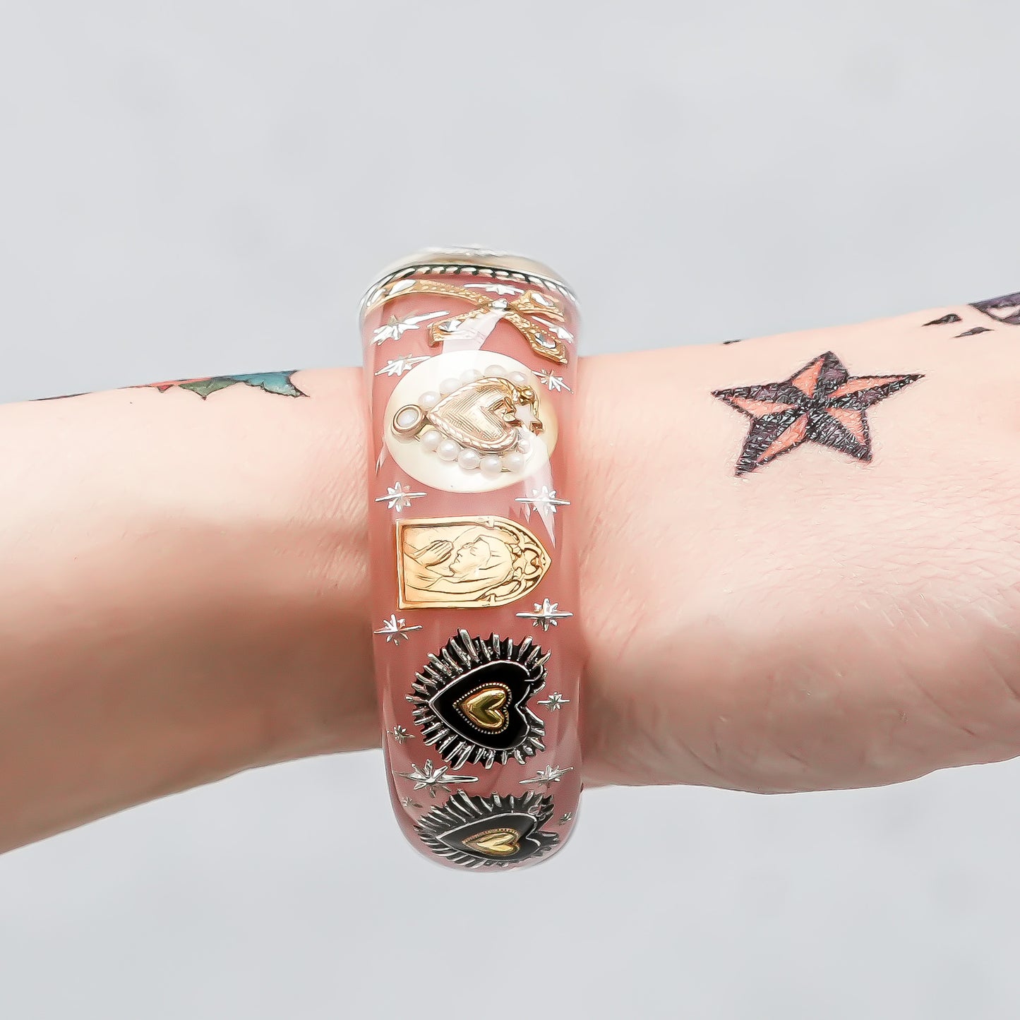 Sacred Heart Veil Bracelet – Smoky Pink × Gold × Silver
